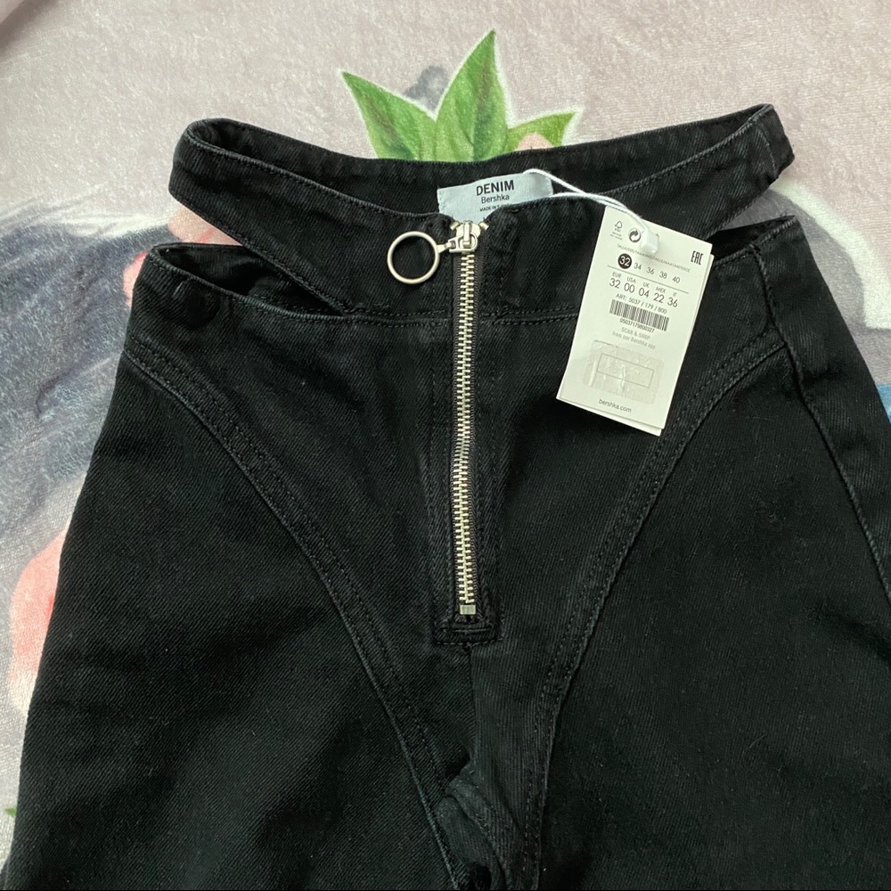 BERSHKA WIDE LEG CUTOUT DETAIL JEANS